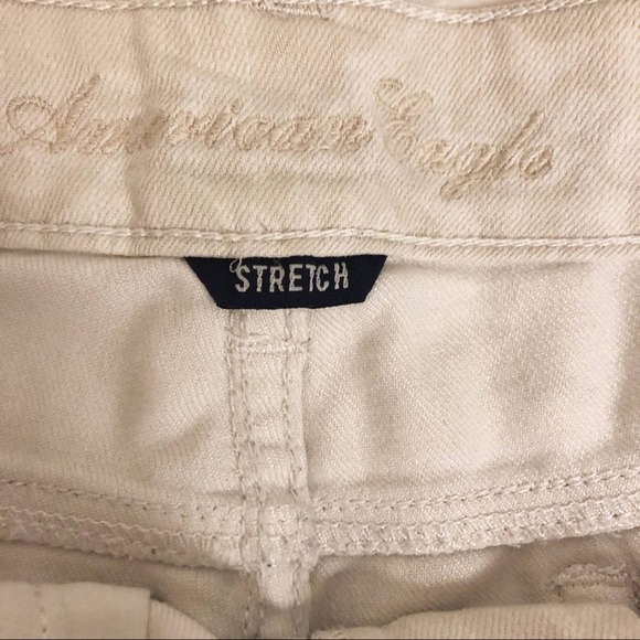 American Eagle Stretch Tan Print Short Shorts Size 2 - Picture 4 of 6